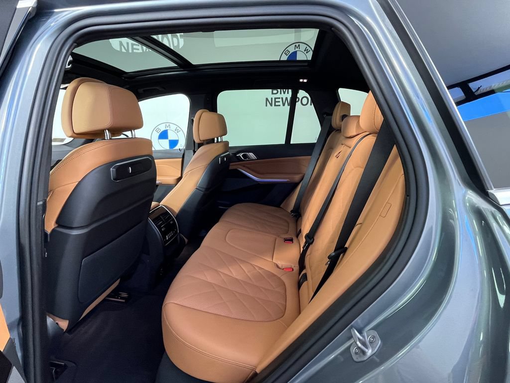 Used 2025 BMW X5 xDrive40i AWD/4WD image 22
