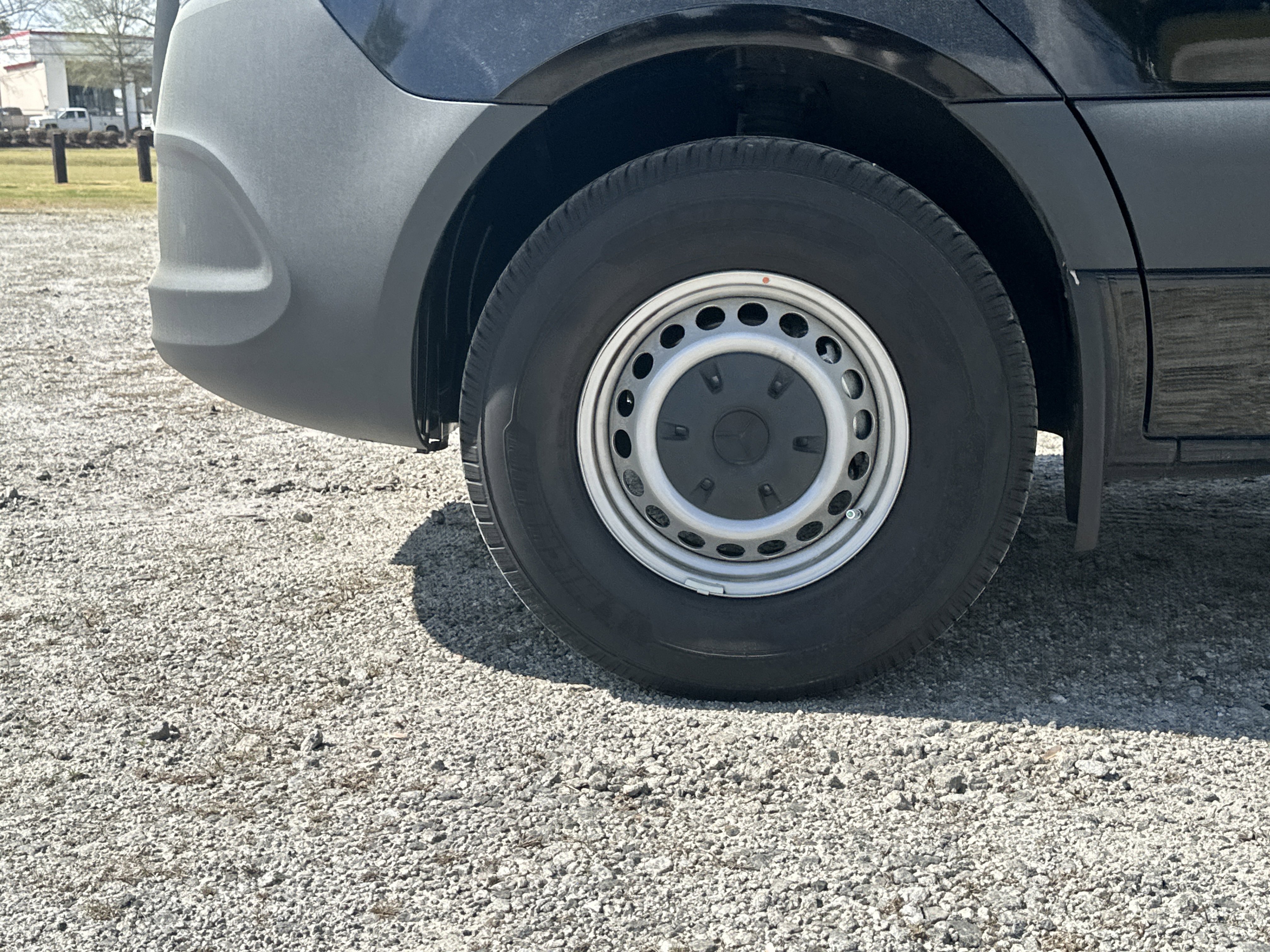 Used 2024 Mercedes-Benz Sprinter 2500 image 11