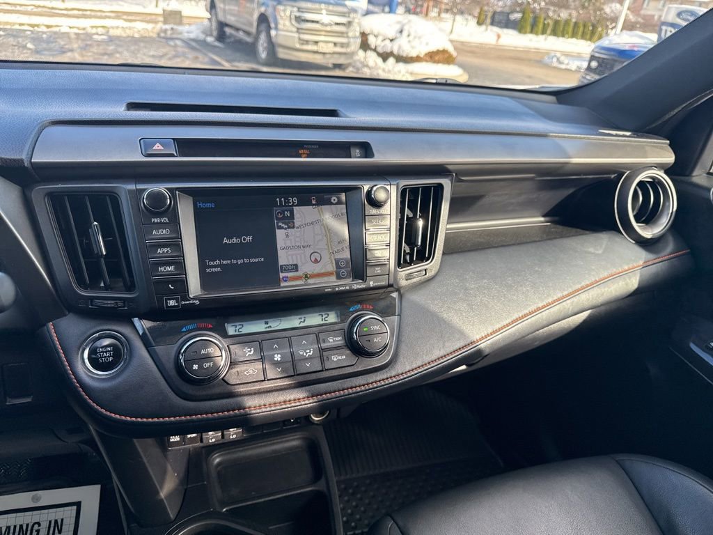 Used 2016 Toyota RAV4 SE image 34
