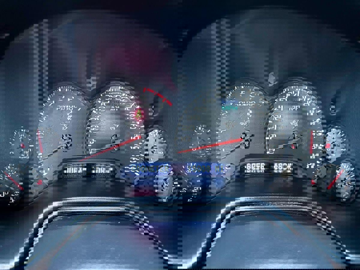 Used 1998 Chevrolet Corvette Convertible w/ Memory Pkg image 19