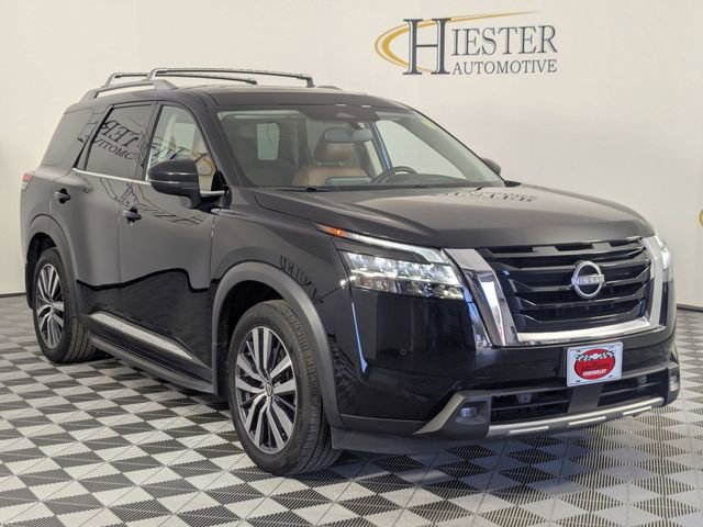 Used 2022 Nissan Pathfinder Platinum w/ Cargo Package image 2