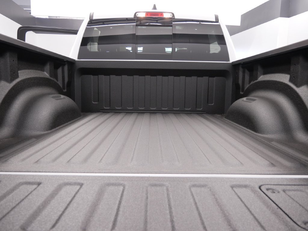 New 2026 RAM 1500 Laramie AWD/4WD image 14
