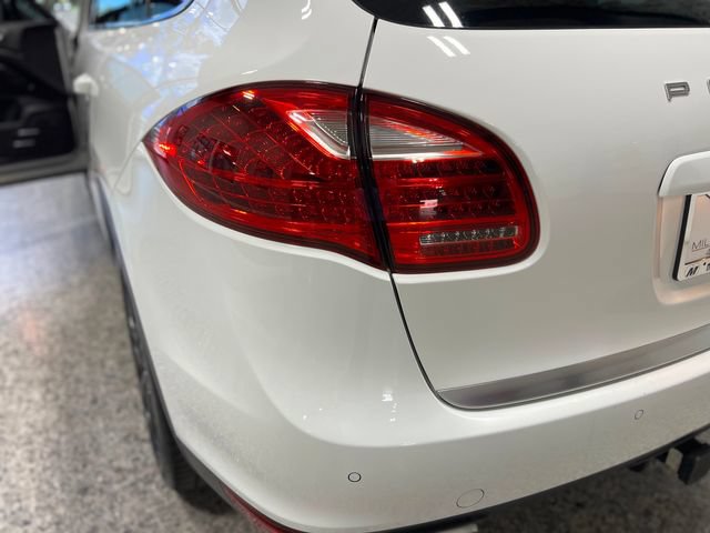 Used 2014 Porsche Cayenne Diesel AWD/4WD image 44