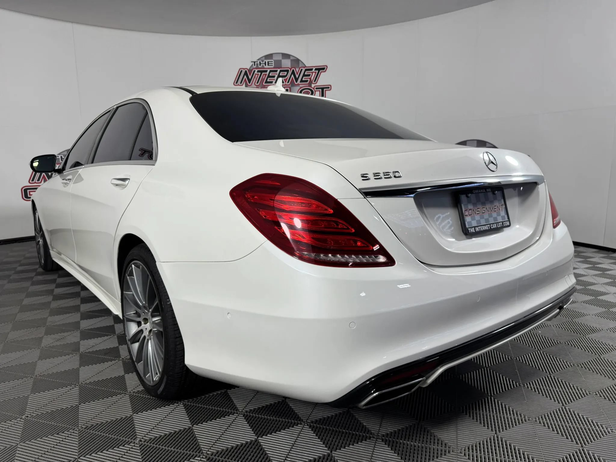 Used 2015 Mercedes-Benz S 550 Sedan image 28