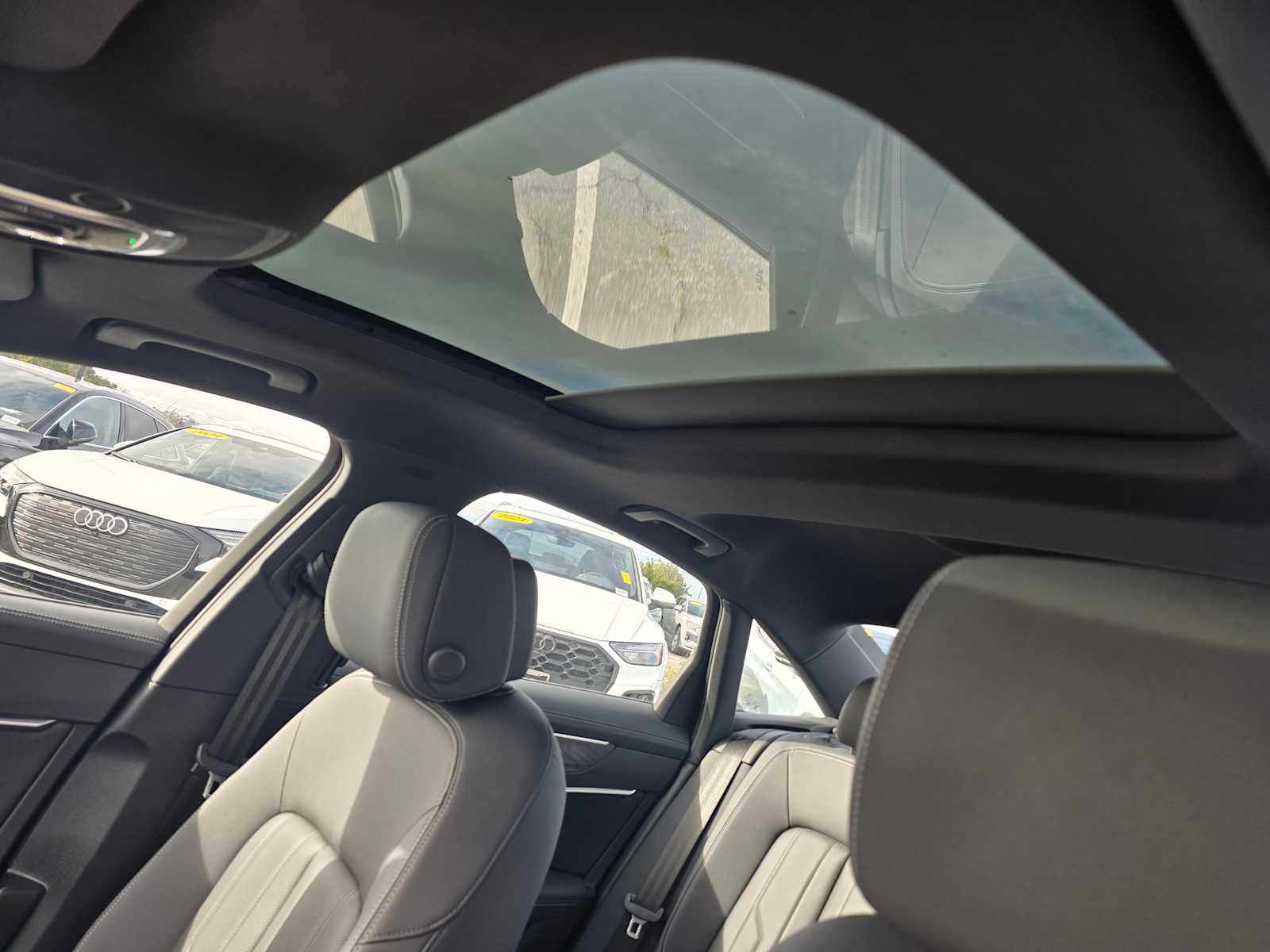 Used 2024 Audi A6 Premium Plus w/ Premium Plus Package image 26