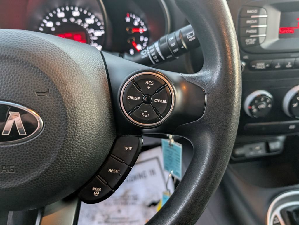 Used 2016 Kia Soul Base image 18