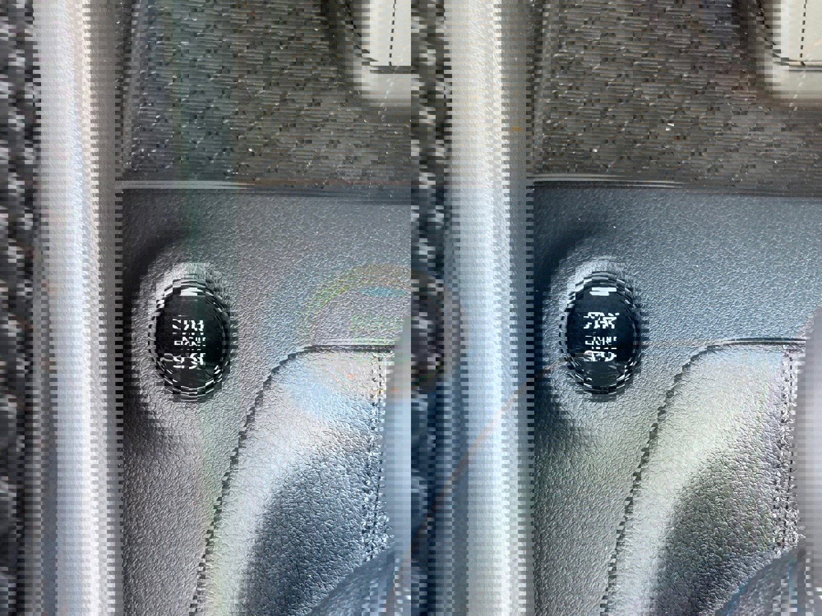 Certified 2024 Nissan Z Performance w/ Floor Mat Package image 24