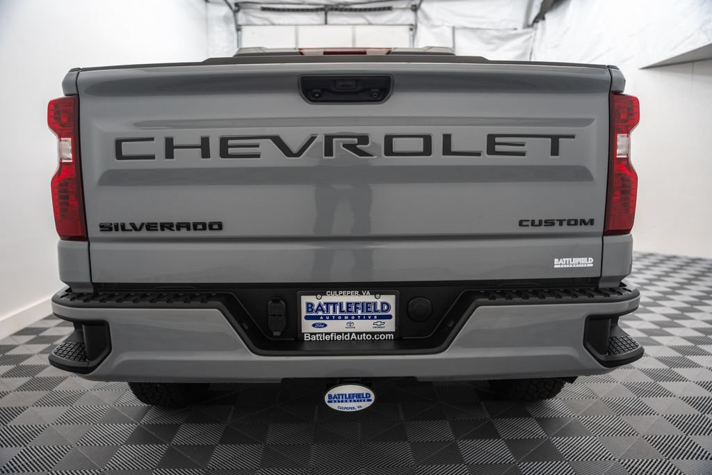 Used 2025 Chevrolet Silverado 1500 Custom w/ Turbomax Blackout Package AWD/4WD image 6