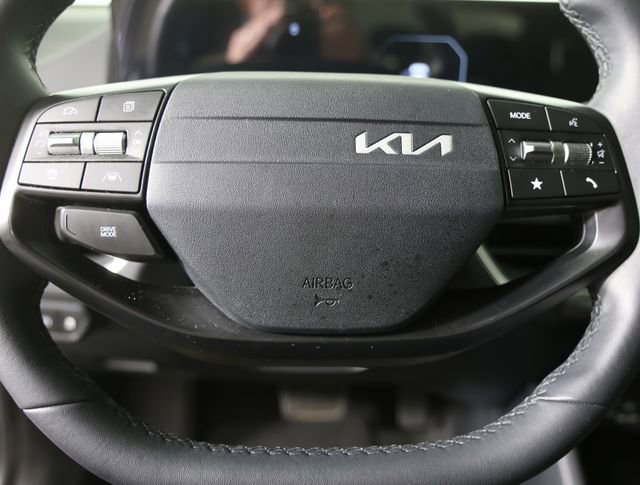 Certified 2025 Kia K4 EX image 6