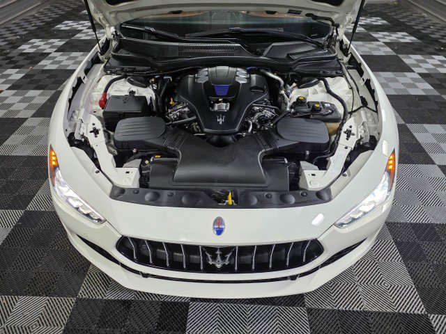 Used 2020 Maserati Ghibli S Q4 AWD/4WD image 35