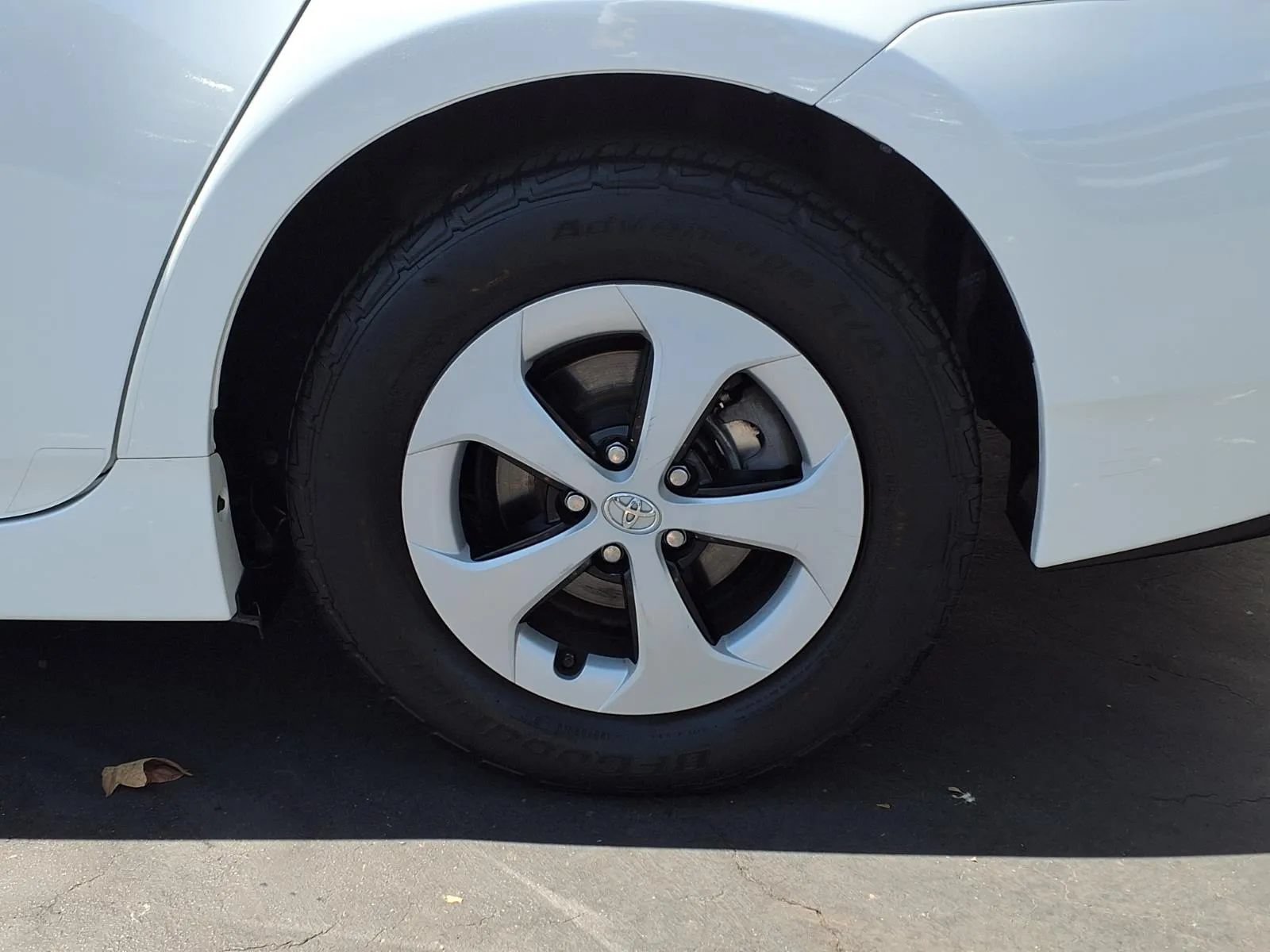 Used 2015 Toyota Prius Two FWD image 5