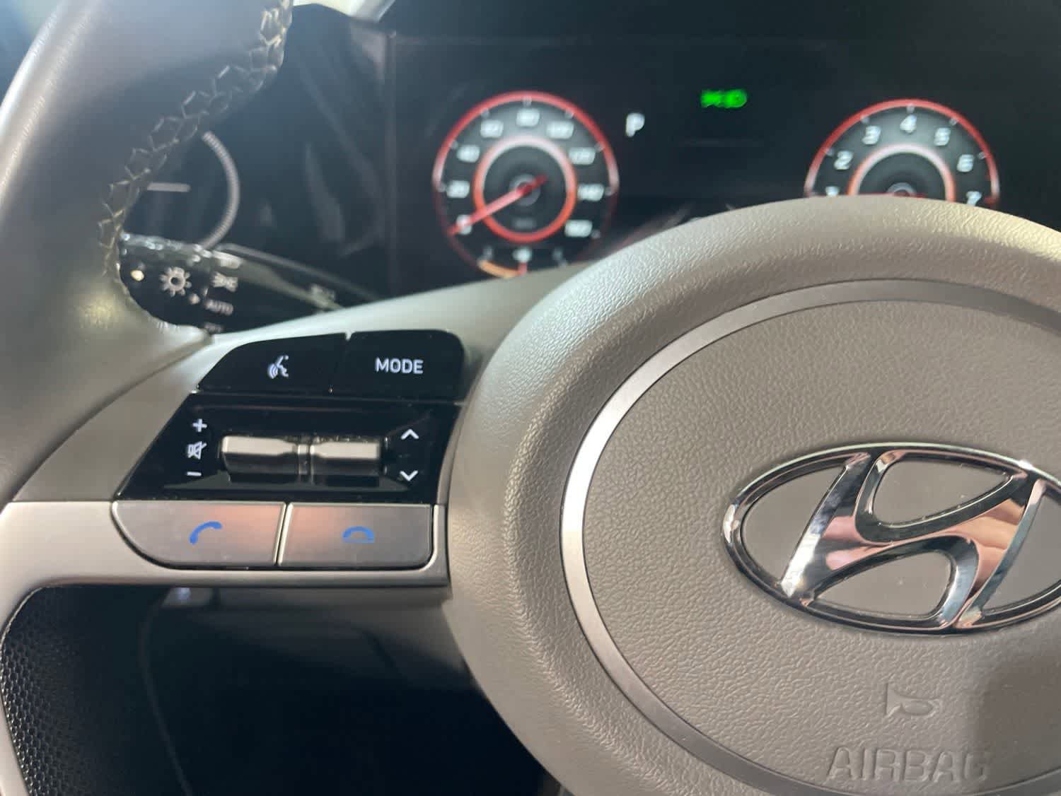 Used 2023 Hyundai Elantra SEL w/ Convenience Package FWD image 24