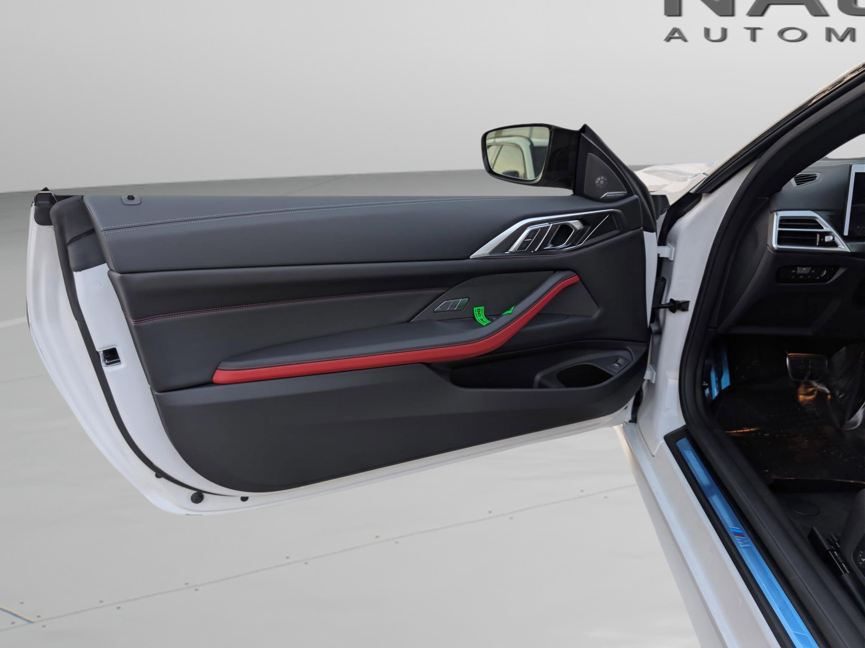 Used 2026 BMW M440i Coupe image 24