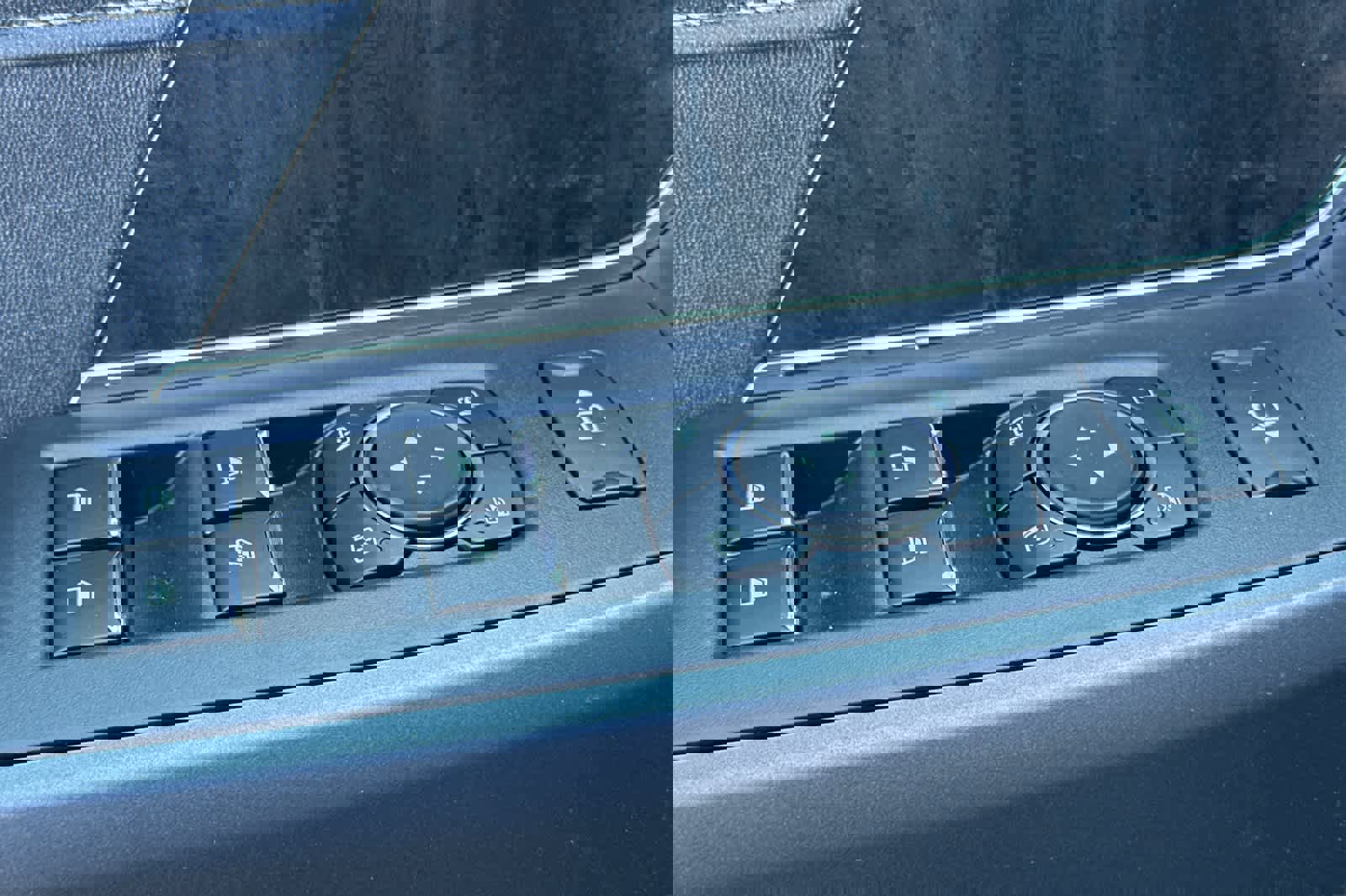 New 2025 Ford F250 Lariat w/ Lariat Ultimate Package image 14