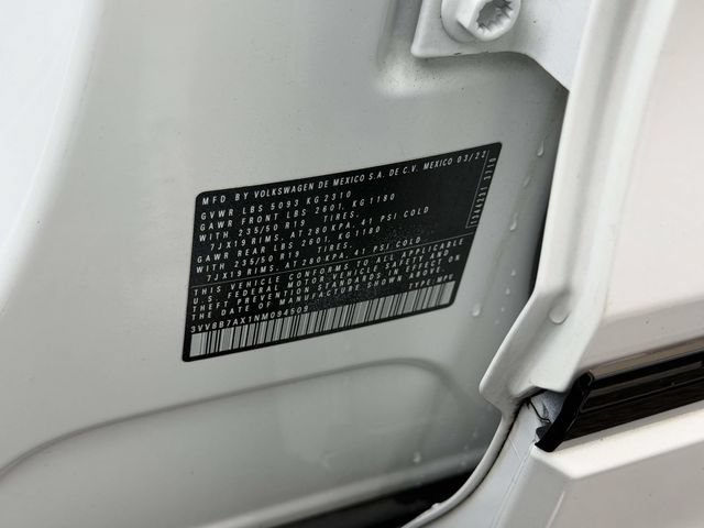 Certified 2022 Volkswagen Tiguan SE R-Line AWD/4WD image 19