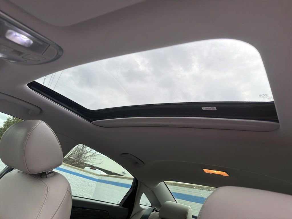 Used 2019 Hyundai Sonata Limited w/ Cargo Package image 11