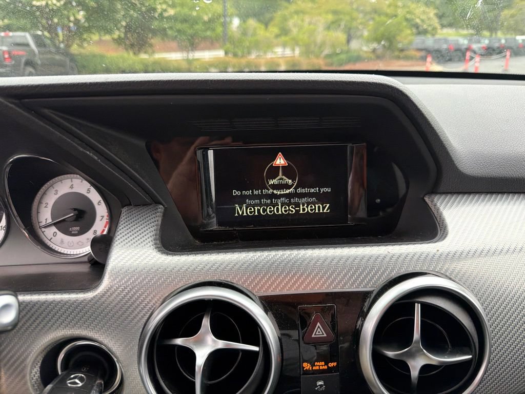 Used 2015 Mercedes-Benz GLK 350 2WD image 2