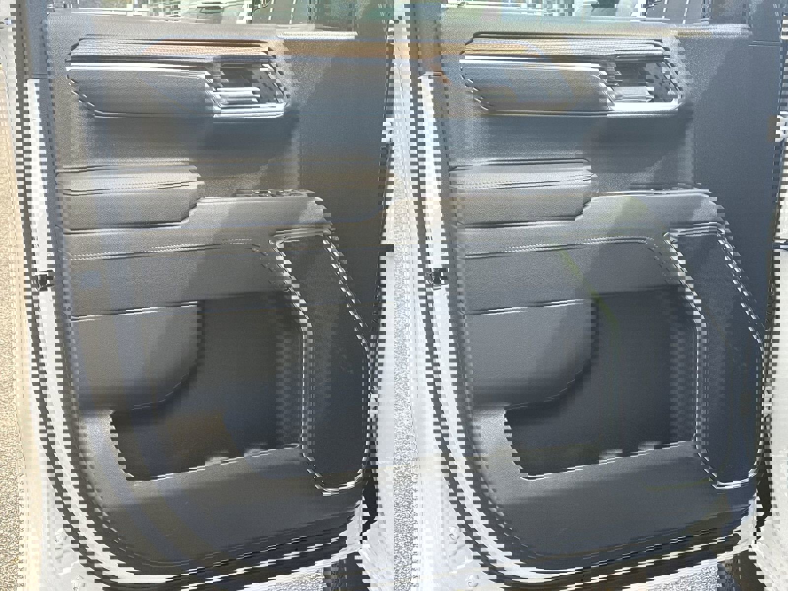 Used 2026 Chevrolet Silverado 1500 LT image 14