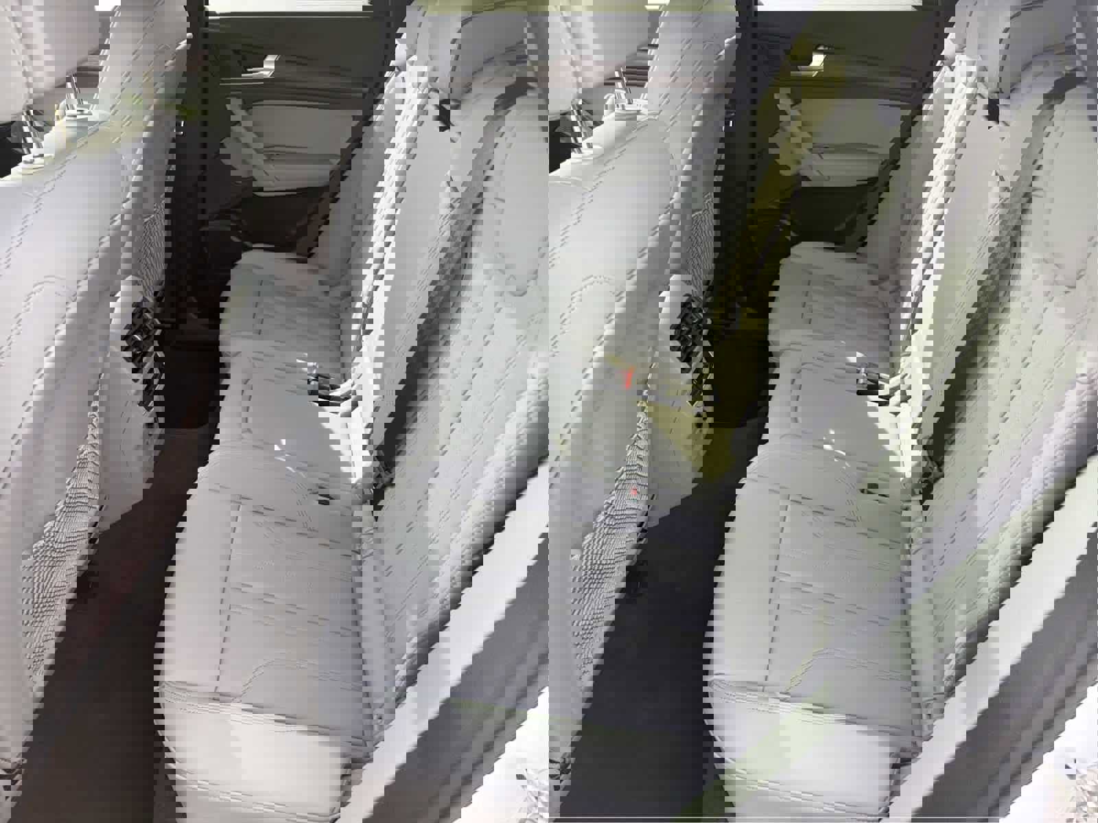 Used 2024 Audi Q5 2.0T Premium Plus w/ Premium Plus Package image 25