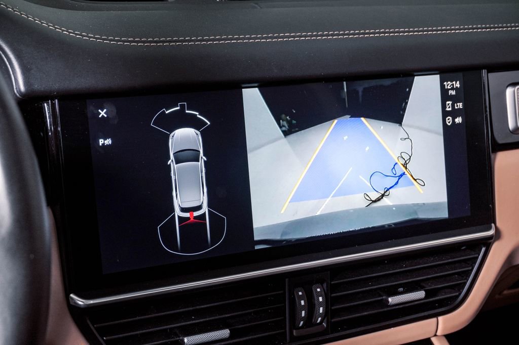 Certified 2023 Porsche Cayenne S Platinum image 23