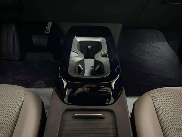 Used 2022 Volkswagen ID.4 Pro S RWD image 17