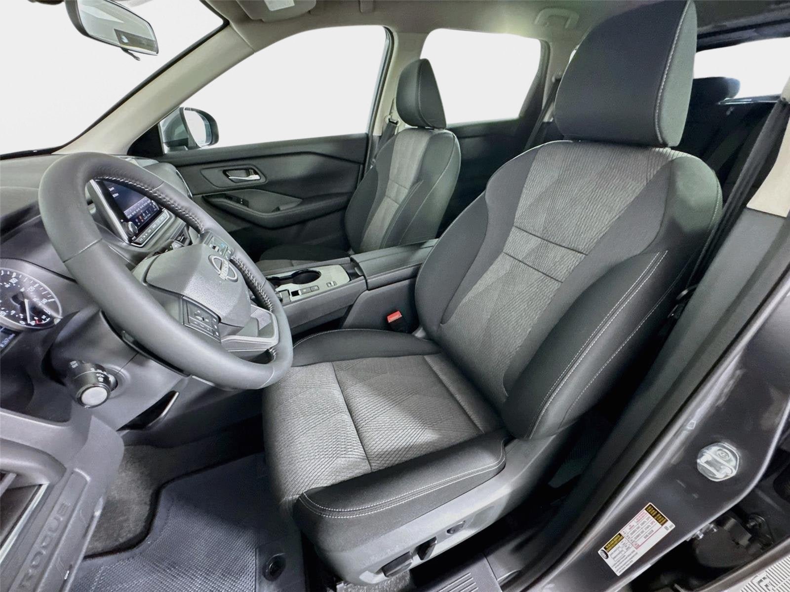 New 2027 Nissan Rogue SV FWD image 11