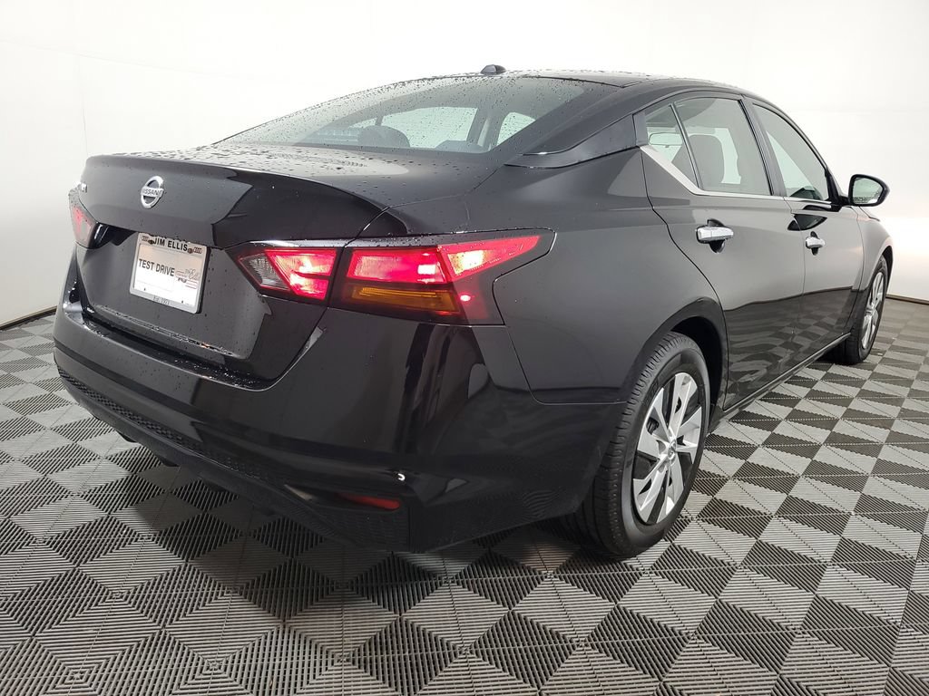 Used 2020 Nissan Altima 2.5 S FWD image 5