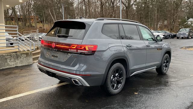 New 2026 Volkswagen Atlas Peak Edition image 5