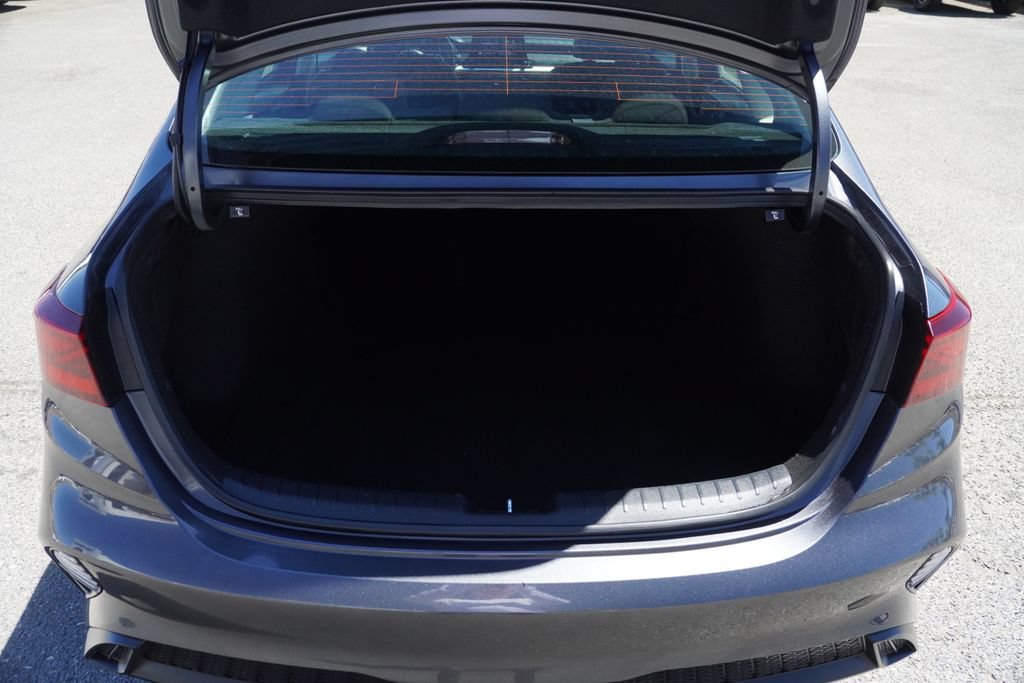 Used 2024 Kia Forte LXS w/ LXS Technology Package FWD image 38