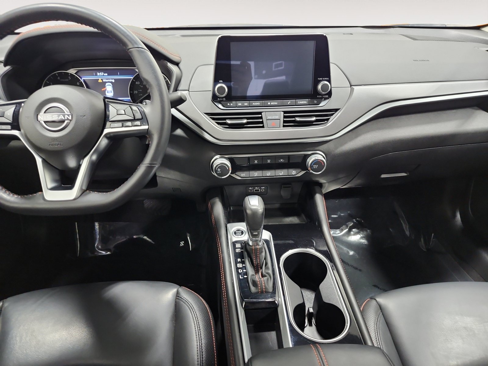 Used 2023 Nissan Altima 2.5 SR FWD image 11