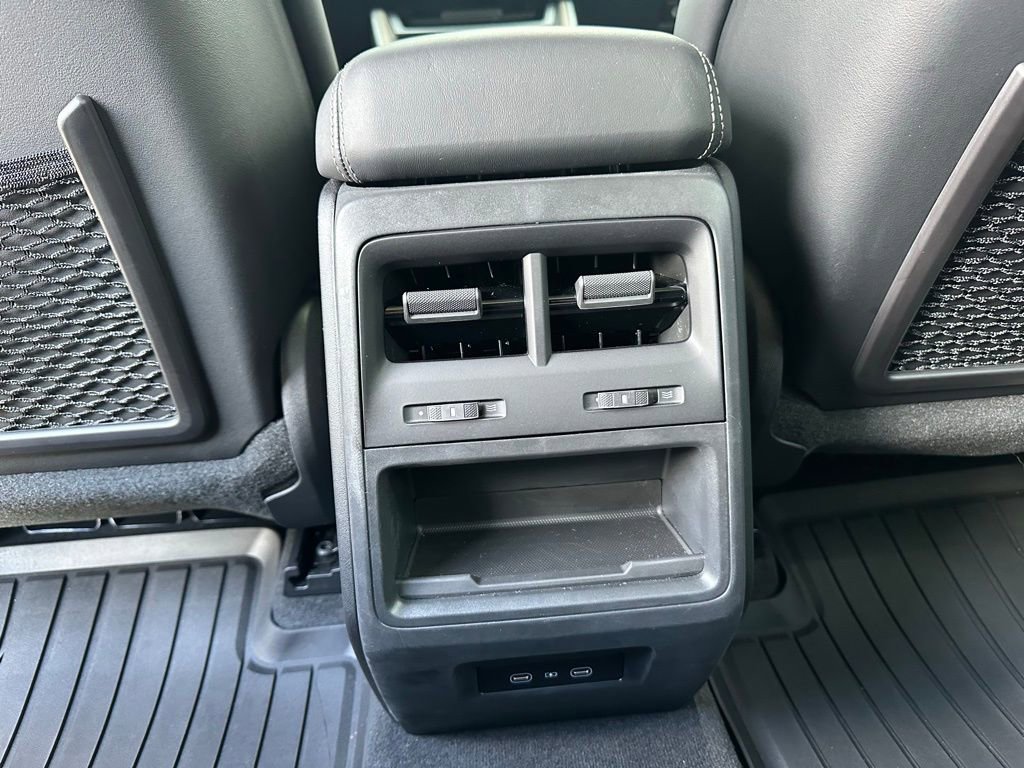 Certified 2024 Porsche Macan Turbo Electric image 40