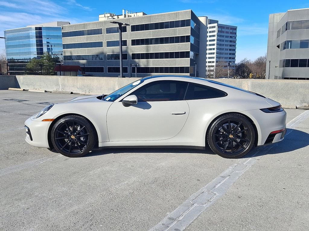 Used 2024 Porsche 911 Carrera 4 image 2