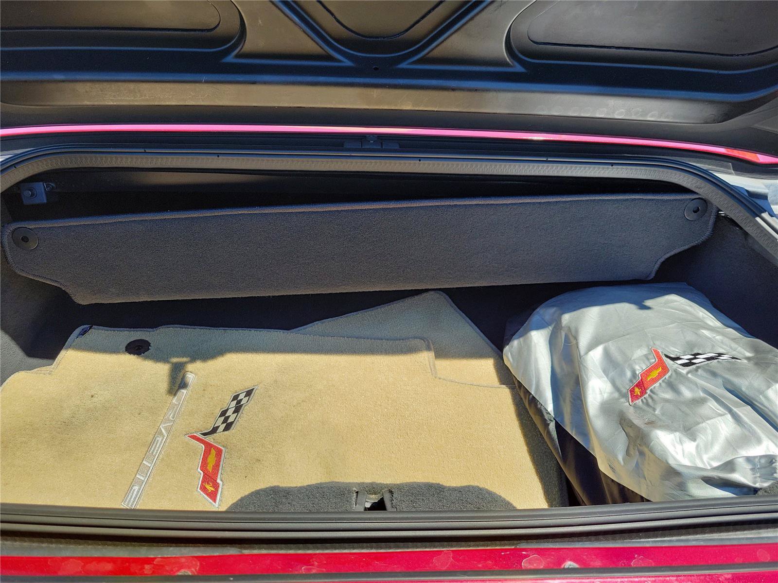 Used 2006 Chevrolet Corvette Convertible w/ Preferred Equipment Group RWD image 9
