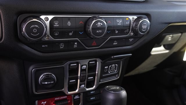 New 2026 Jeep Gladiator Mojave AWD/4WD image 22