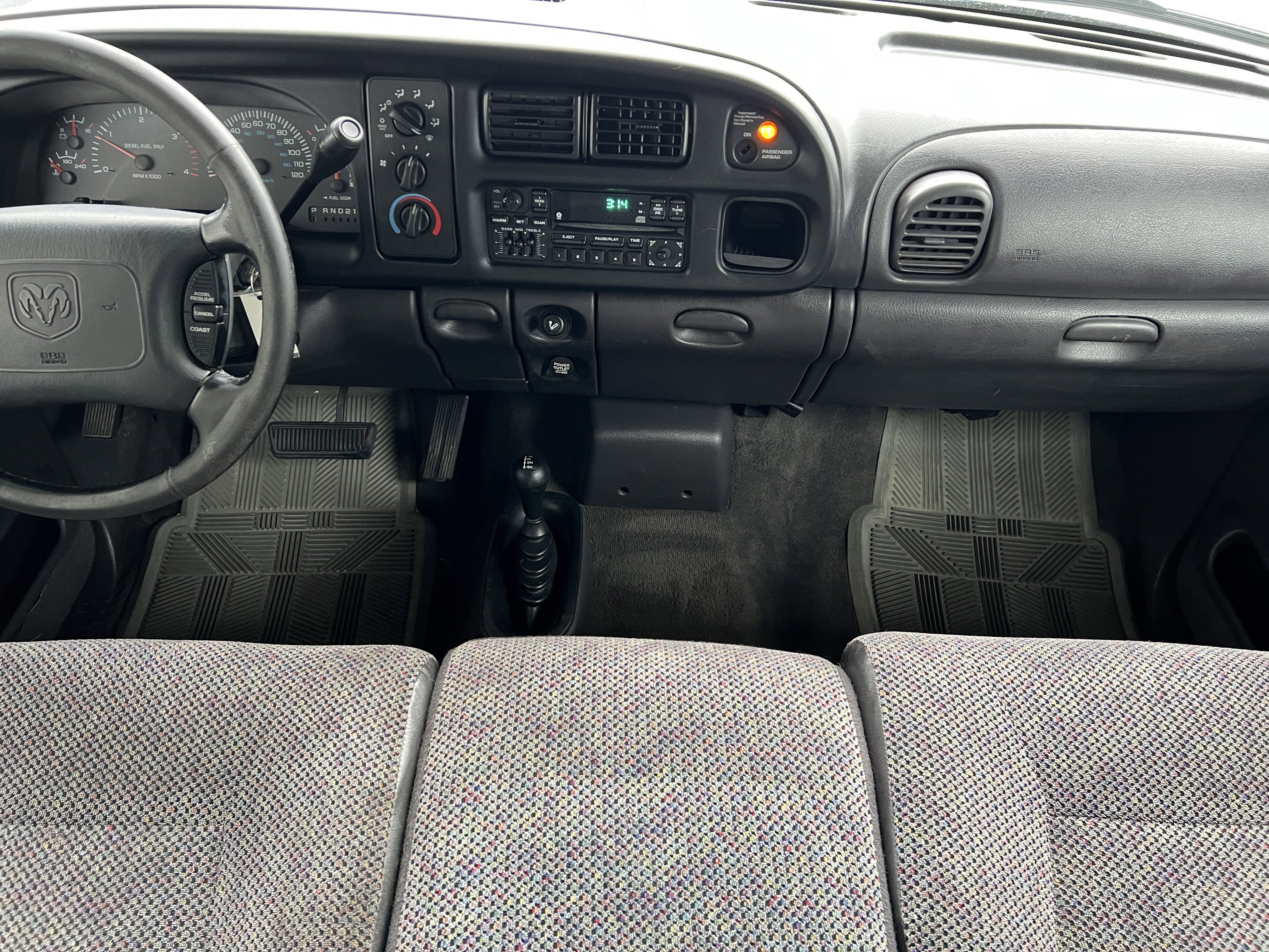 Used 2001 Dodge Ram 2500 Truck ST image 29