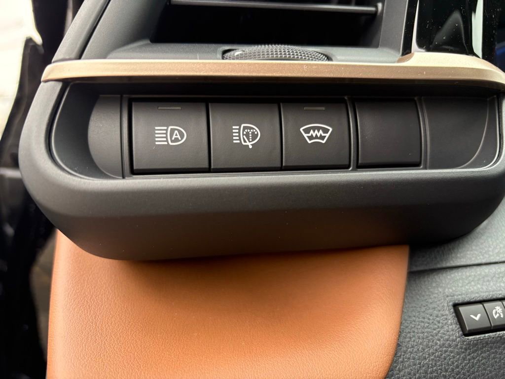 New 2026 Toyota Crown Signia AWD/4WD image 31