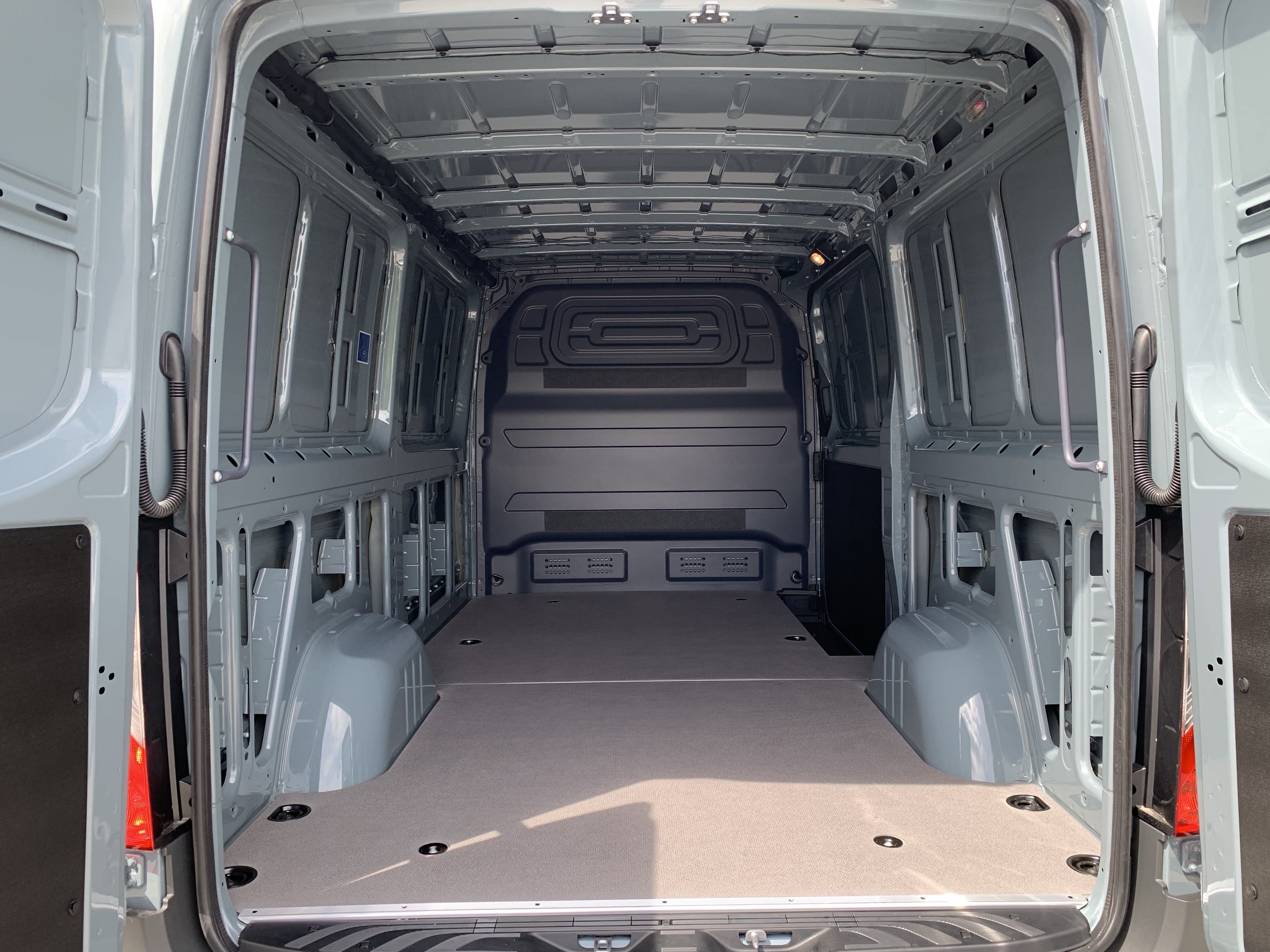 New 2025 Mercedes-Benz Sprinter 2500 image 34