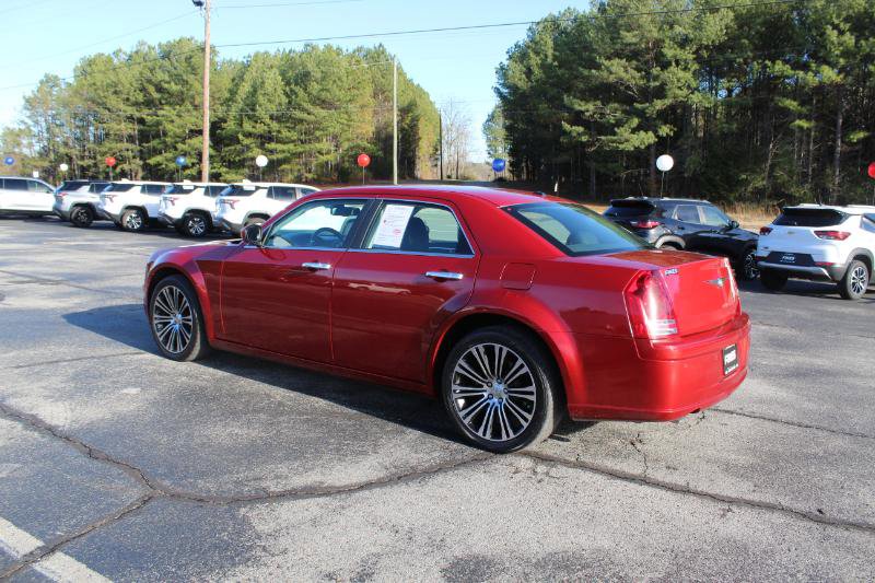 Used 2010 Chrysler 300 S image 8