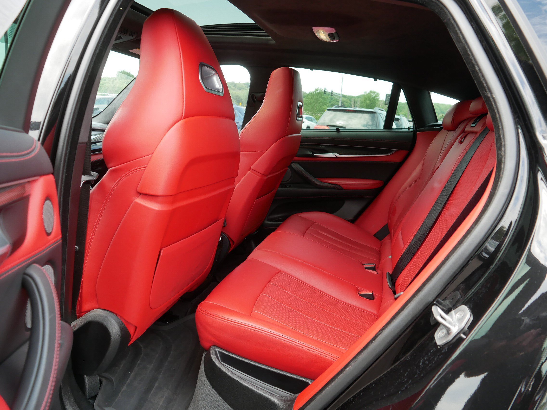 Used 2017 BMW X6 M AWD/4WD image 16