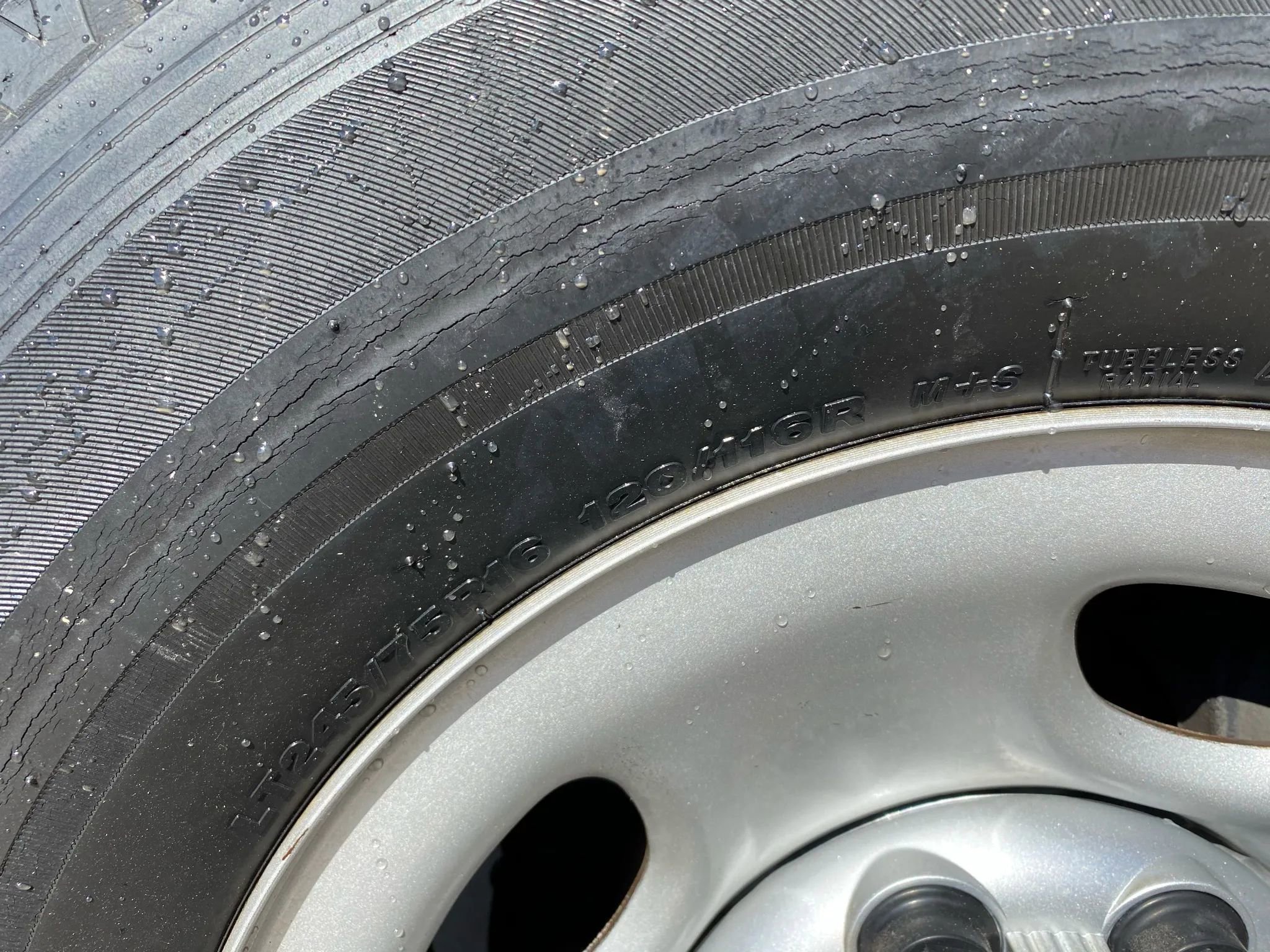 Used 2017 Chevrolet Express 2500 LS image 32