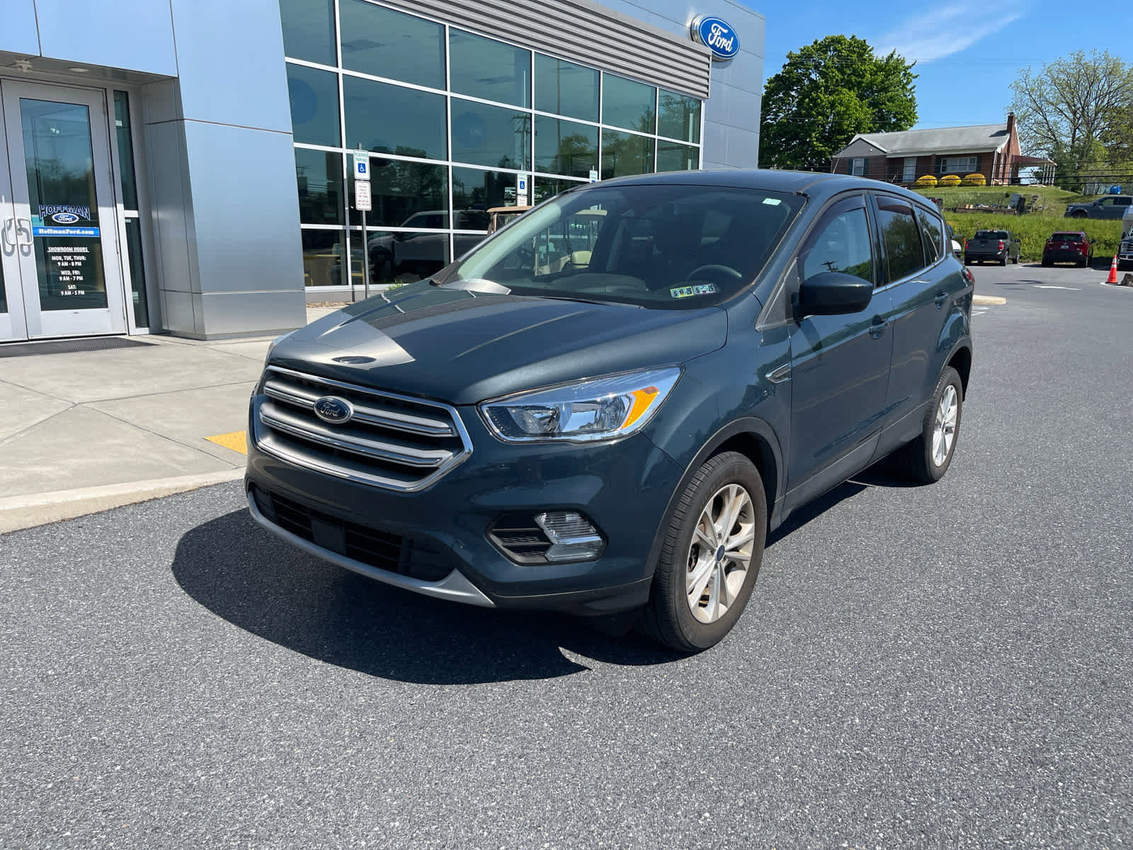 Used 2019 Ford Escape SE AWD/4WD image 2