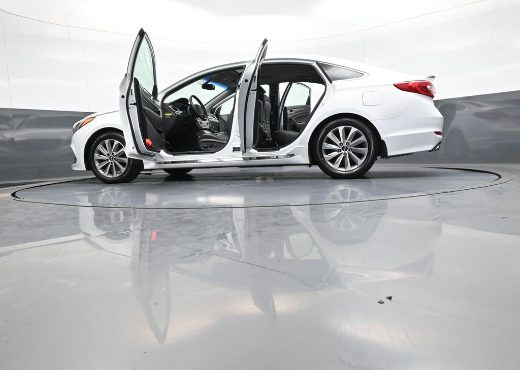 Used 2016 Hyundai Sonata Sport w/ Option Group 03 FWD image 49