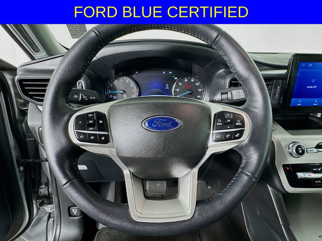 Used 2022 Ford Explorer XLT image 11