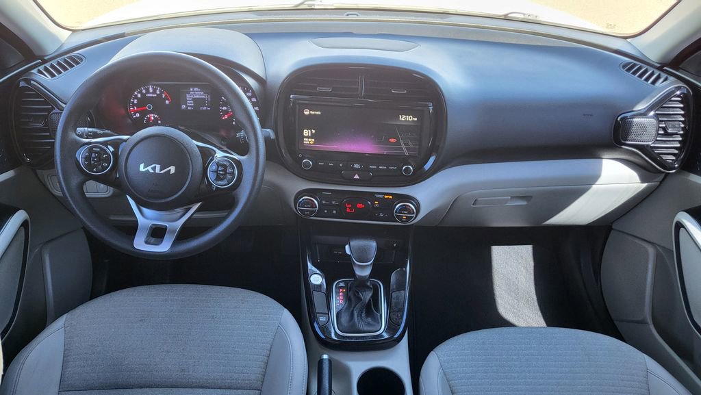 Used 2022 Kia Soul S image 27