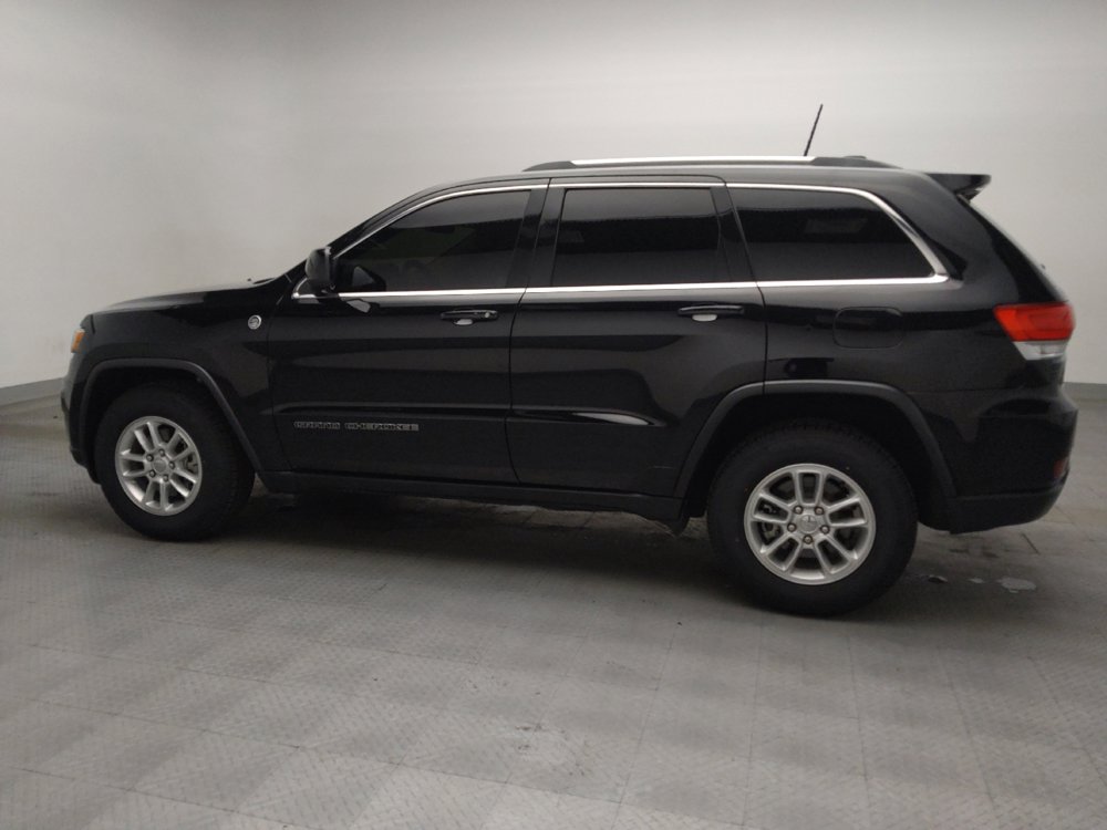 Used 2019 Jeep Grand Cherokee Laredo AWD/4WD image 3