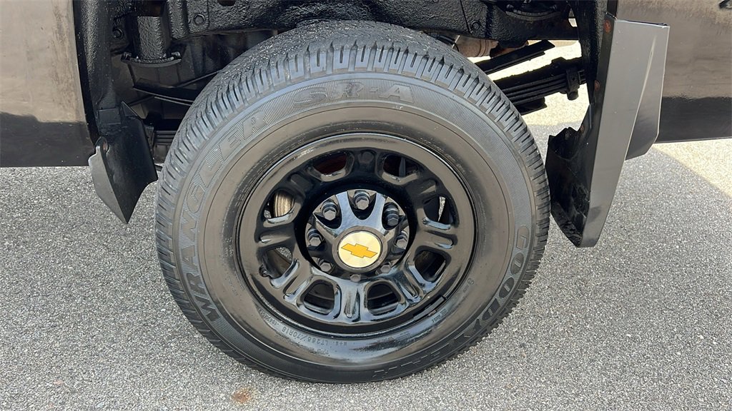Used 2015 Chevrolet Silverado 3500 W/T image 27