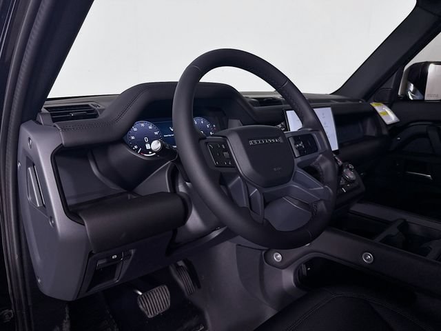 Used 2025 Land Rover Defender 110 S AWD/4WD image 9