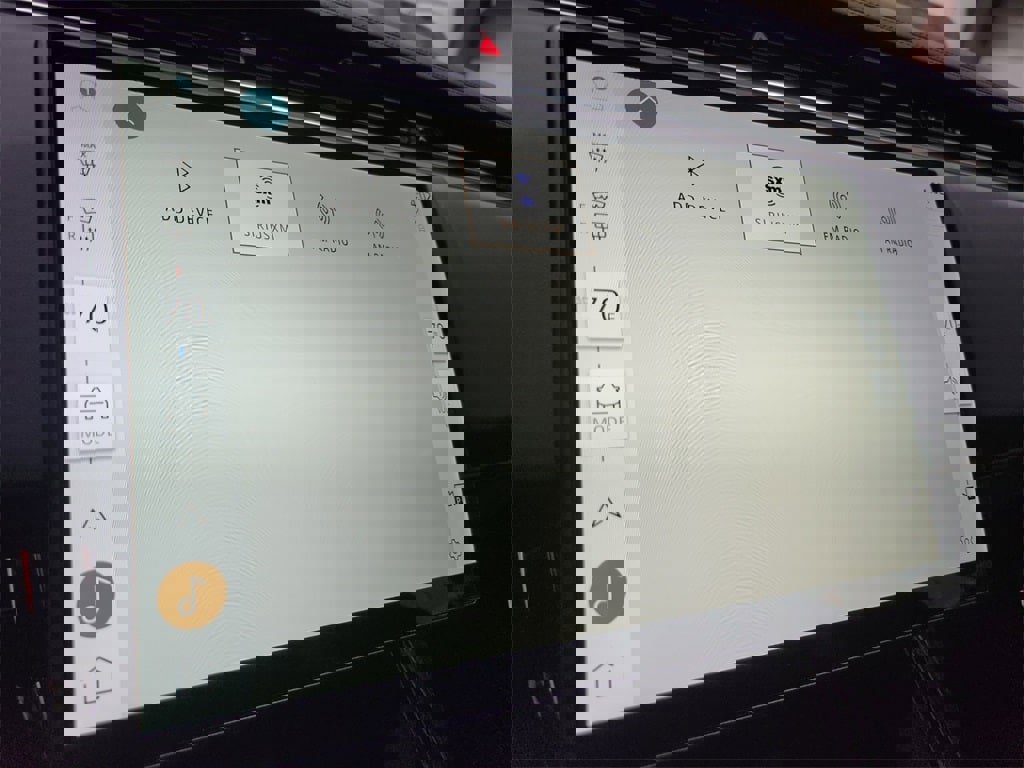 New 2025 Land Rover Range Rover Sport Dynamic SE image 33