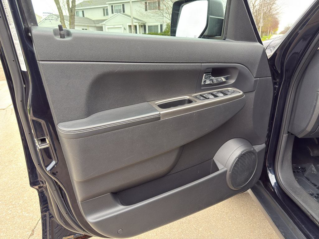 Used 2011 Jeep Liberty Limited Jet image 13