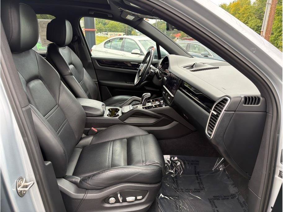 Used 2019 Porsche Cayenne S AWD/4WD image 15